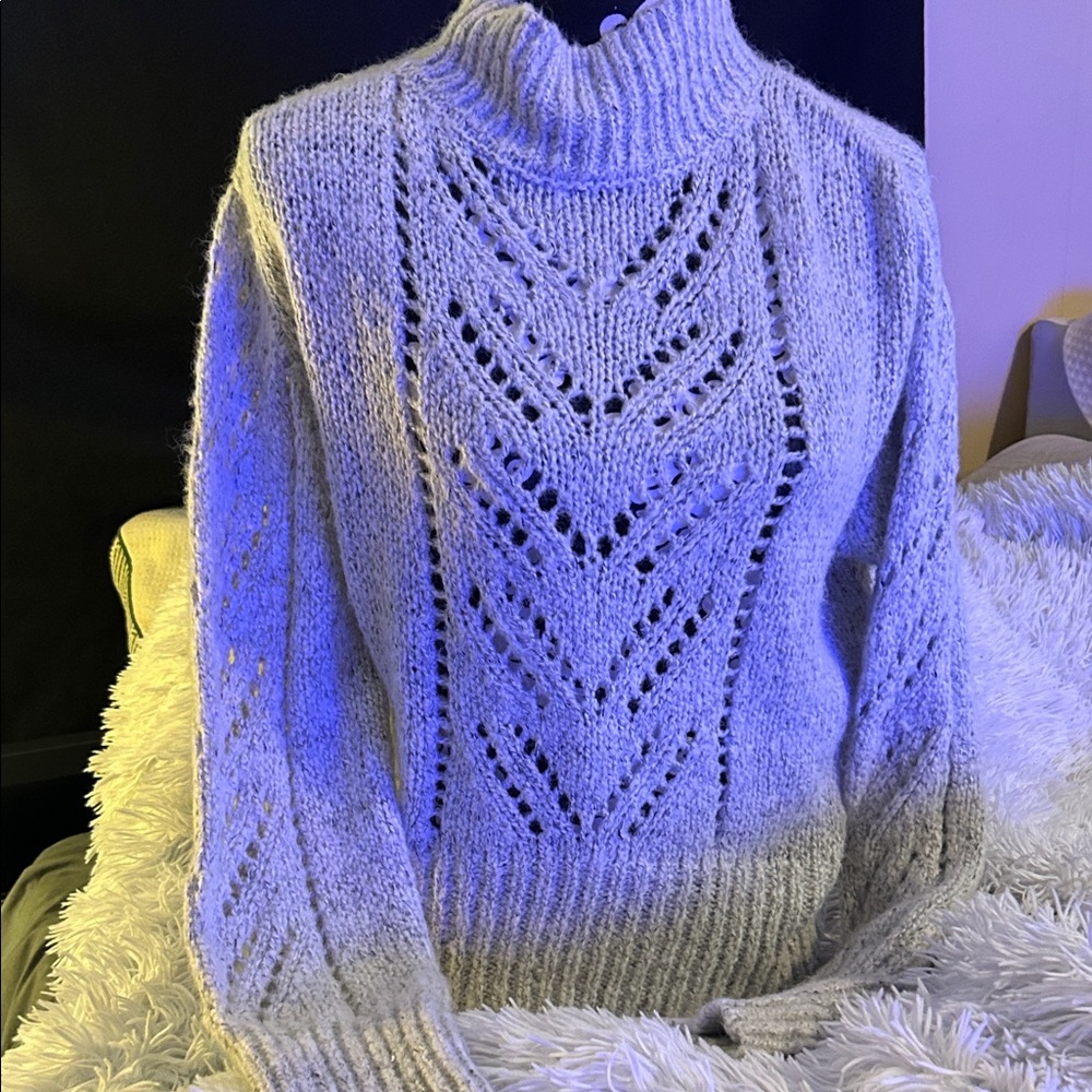 Light Gray Turtleneck  cropped Sweater